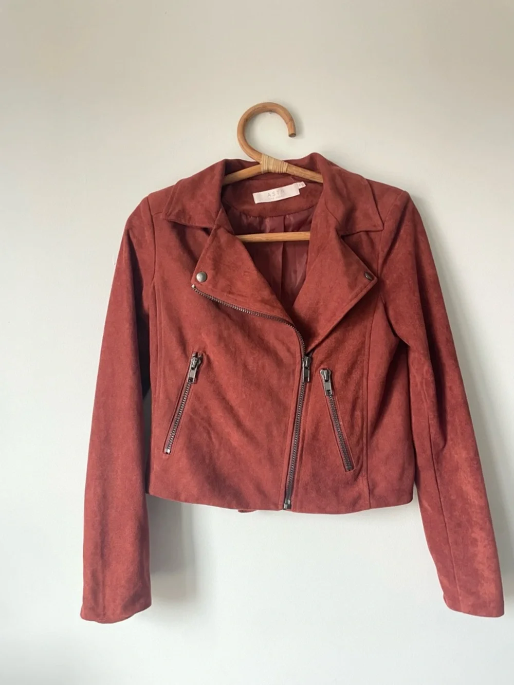 ASTR the Label Rust Faux Suede Moto Crop Jacket XS $90 - Picture 8 of 10